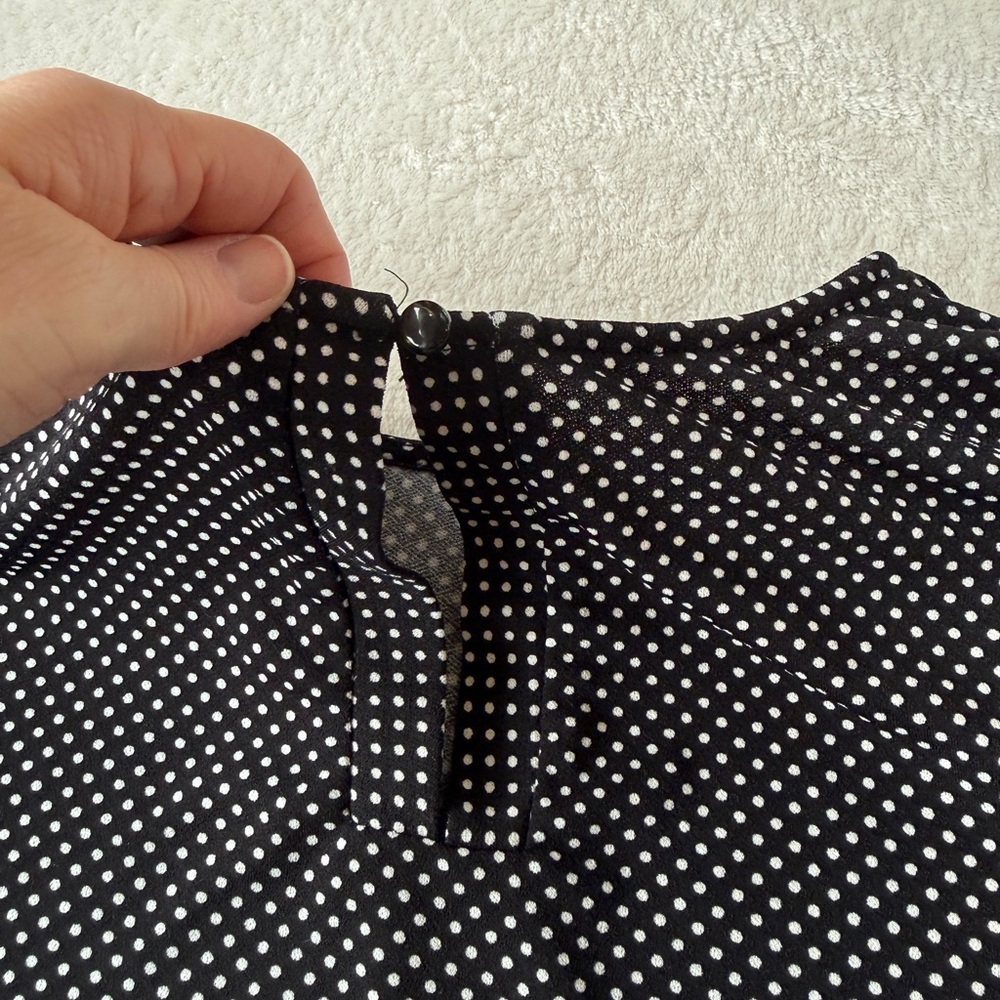 Adrianna Papell Polka Dot Blouse Size M Black Puff Sleeve Chic Top - Picture 11 of 15